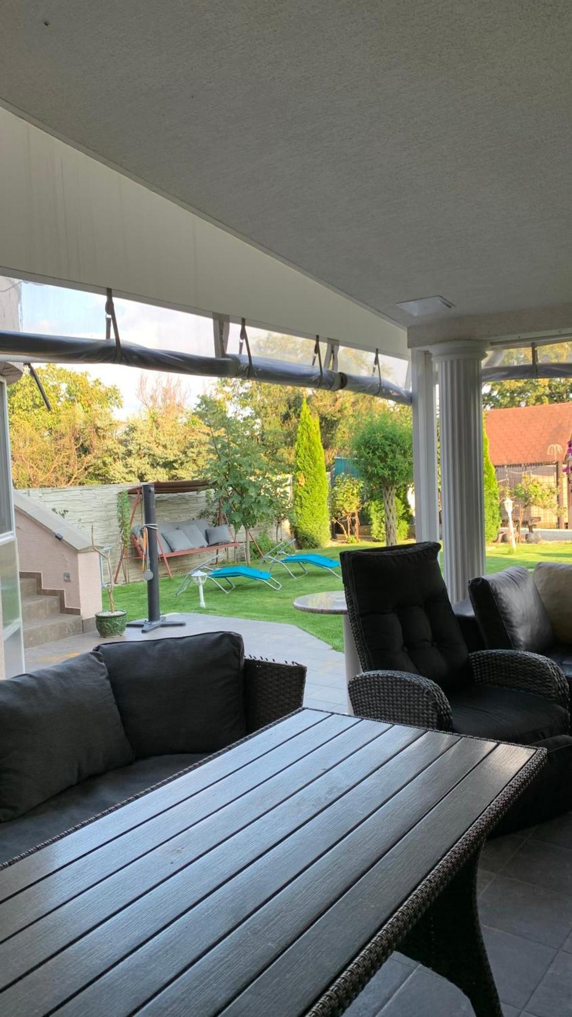 Meduza Wellness Spa S Ubytovanim Hlohovec Exterior foto